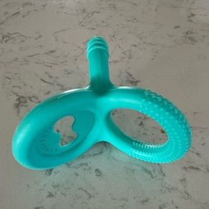 Lovevery Silicone Triple Teether from the Charmer Kit (3-4 Months)
